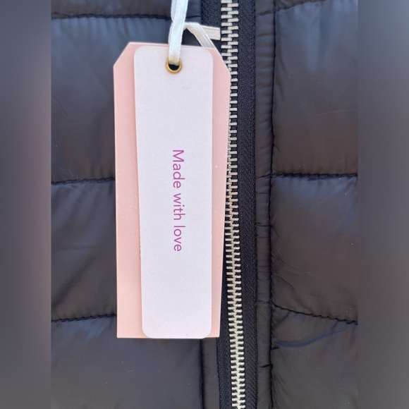 Black & Cream Reversible Hooded Faux Sherpa Jacket Size L NWT - Picture 4 of 9